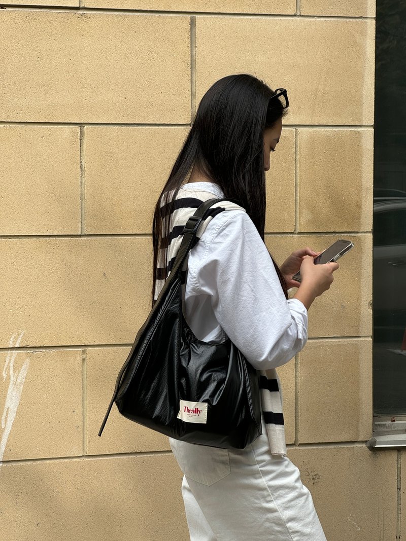 韩国 The Ally | TRUDI BAG (附化妆包) | 黑色 | 手袋 单肩包 - 手提包/手提袋 - 防水材质 黑色