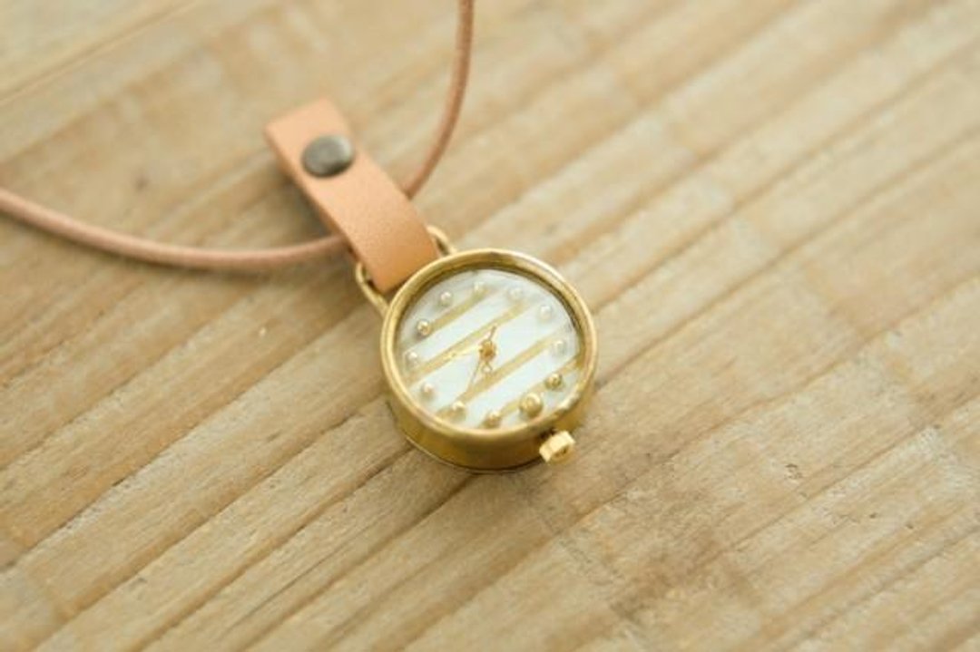 Clocks from the neck shima white N004 - 女表 - 其他金属 金色