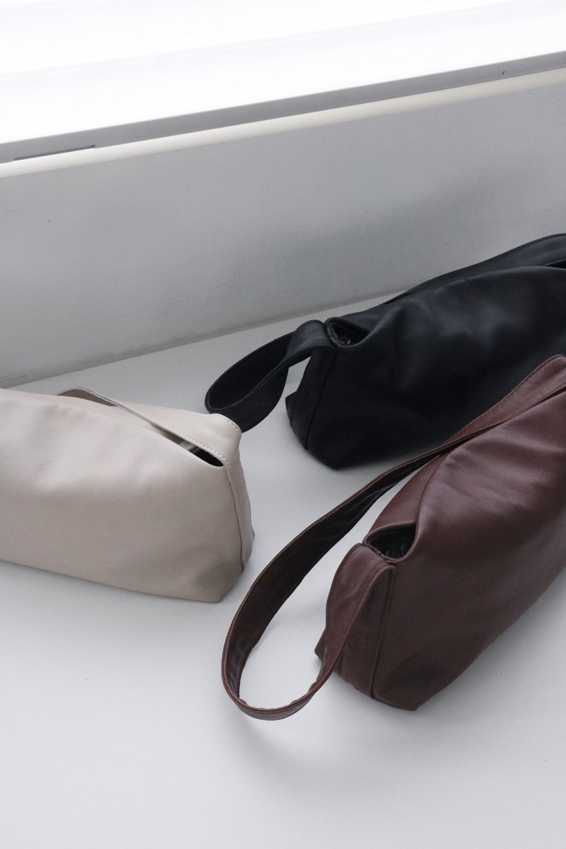 【Mate热卖】极简羊皮皮革腋下包手拿包 Pillow Bag原创设计 - 侧背包/斜挎包 - 真皮 多色