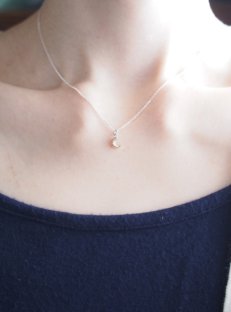 童话系 月亮迷你锁骨链  手作 925纯银项链 プチ ムーン - 锁骨链 - 纯银 银色