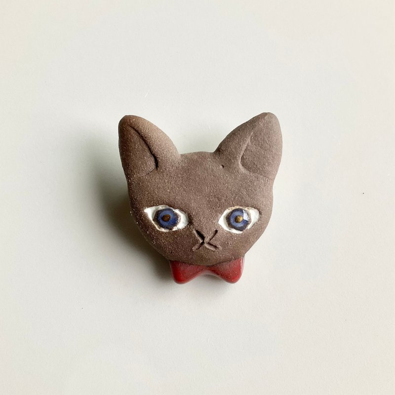 陶瓷胸针：Kenji的猫 - 胸针 - 陶 咖啡色
