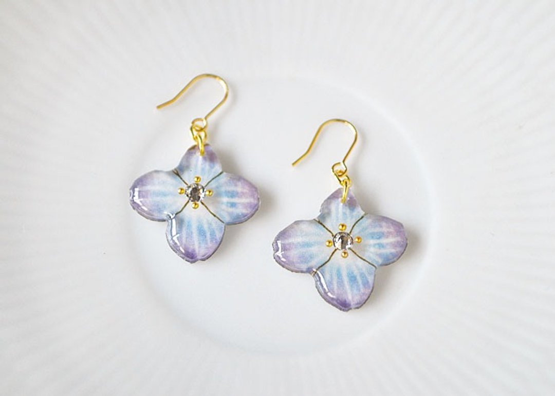 042 AJISAI EARRING (Pierce OK) - 耳环/耳夹 - 塑料 蓝色