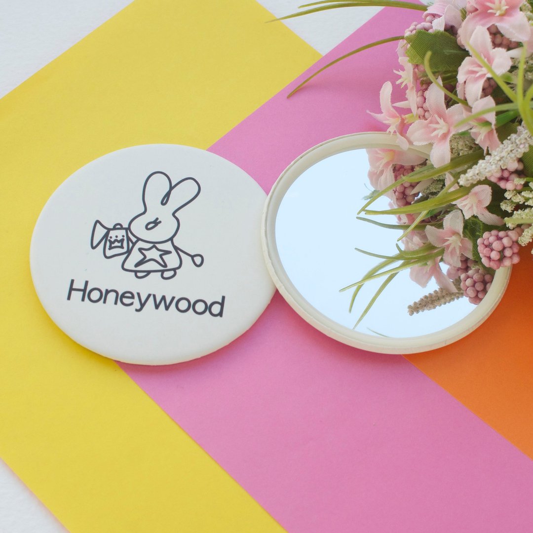 满额赠品 - 凡购物满 HKD 200 送Honeywood 随身镜 - 彩妆刷具/镜子/梳子 - 其他金属 白色