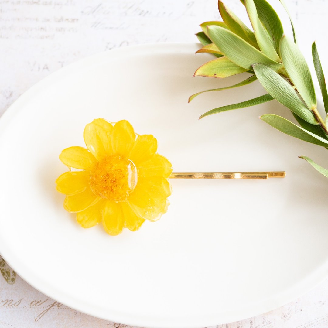 Zinnia hairpin - 发饰 - 树脂 黄色