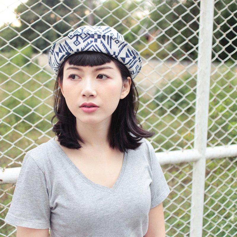 Kum Ai WB渔夫帽-白底蓝纹 - 帽子 - 其他材质 白色