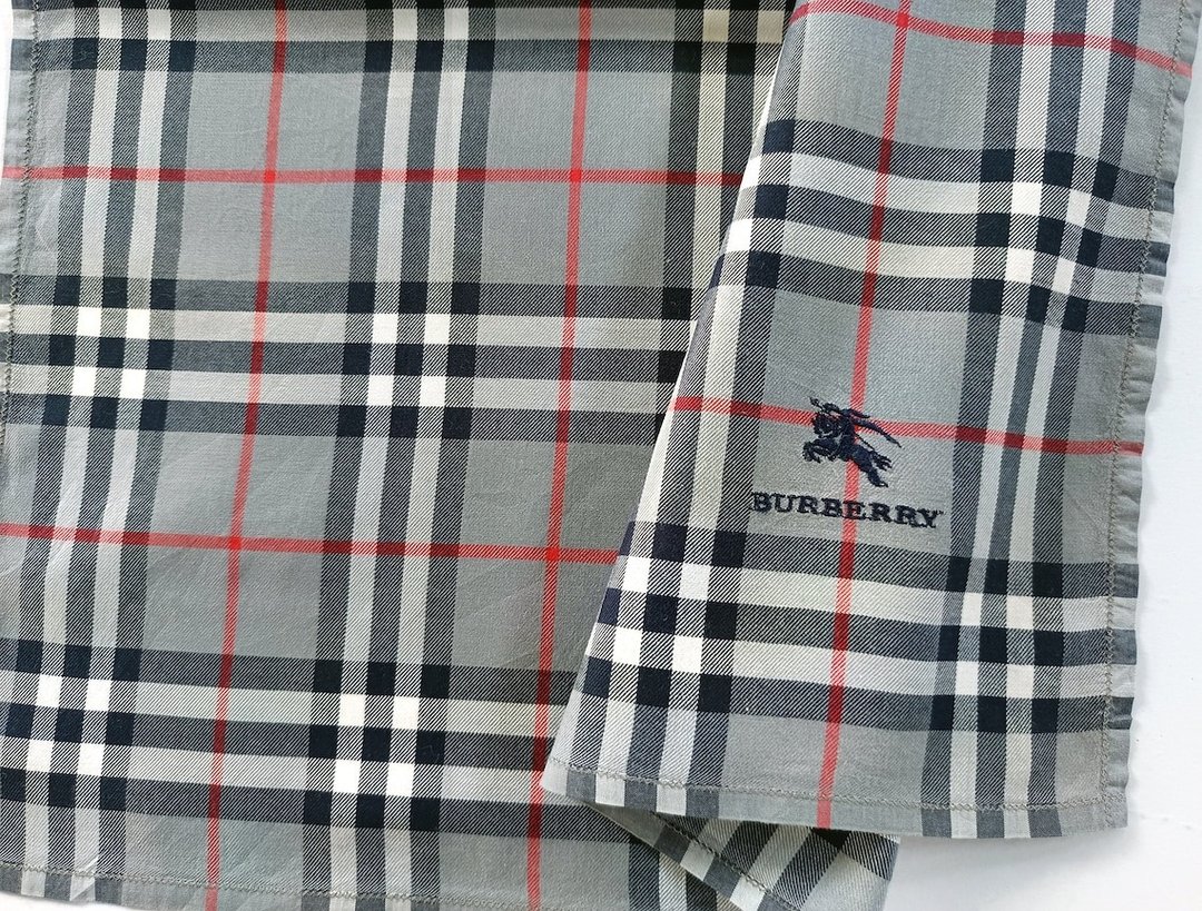 Burberry 复古手帕 口袋巾 灰色 Nova Check 19 x 18.5 英寸 - 手帕/方巾 - 棉 灰色