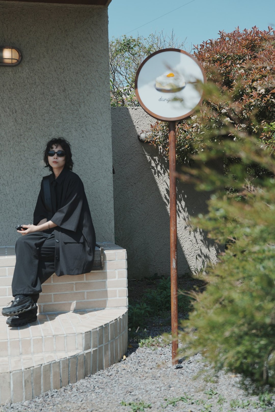 大 V 剪裁西装套装 外套 西装裤 可拆售 - 2 色 - 黑 - 女装西装外套/风衣 - 其他人造纤维 黑色