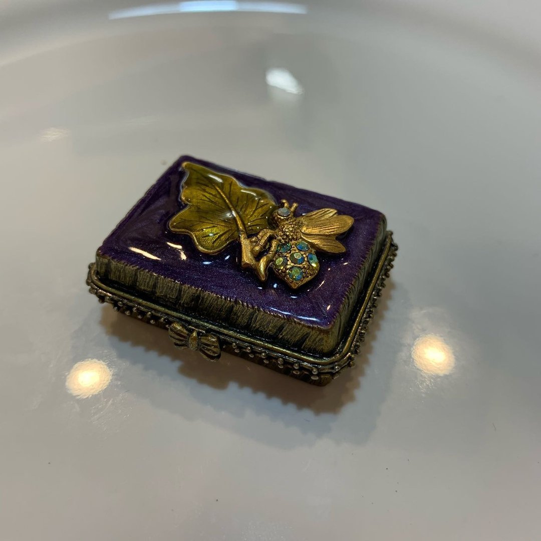 Vintage 蜜蜂古典饰品盒 - 其他 - 其他金属 