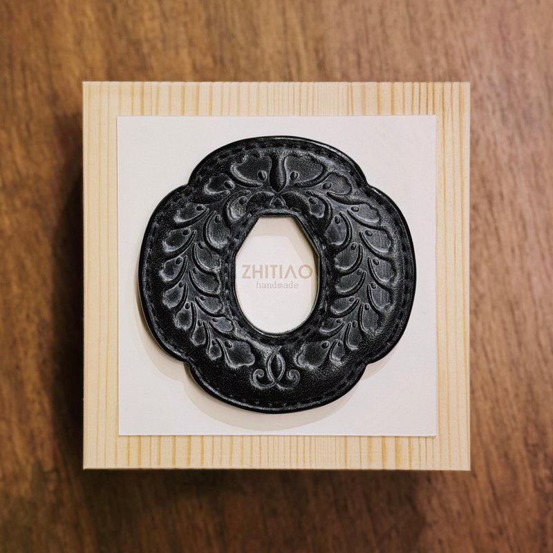 原创手工制作牛皮剑道木刀镡 隐秘之境 雾蜡黑 木刀锷 Tsuba - 运动配件 - 真皮 黑色