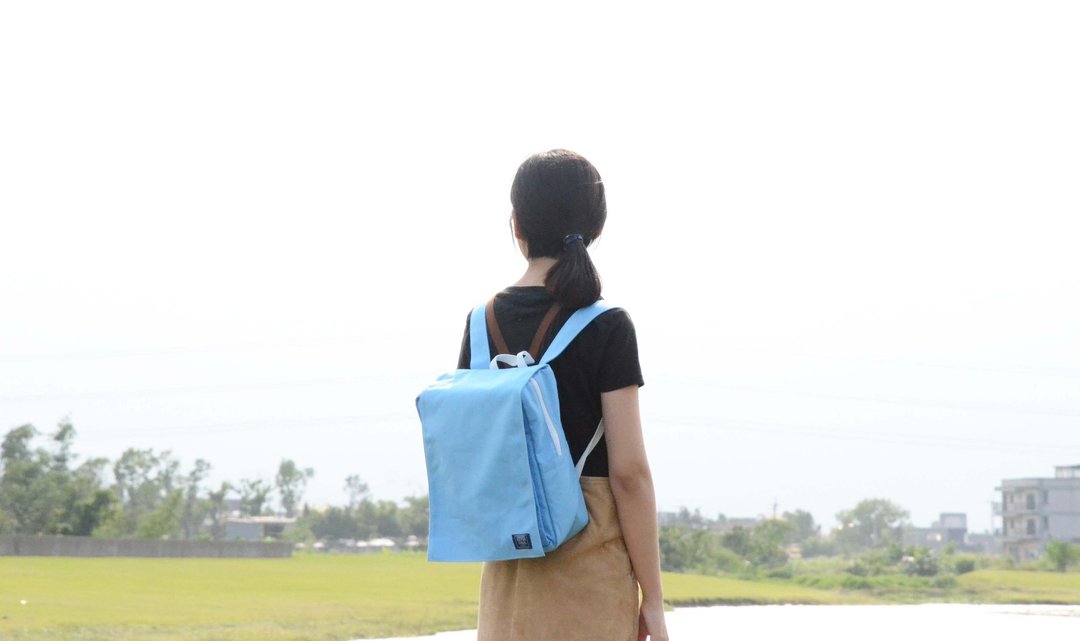 ::浏海树:: 春夏限定后背包＿天空蓝 - 后背包/双肩包 - 其他材质 蓝色