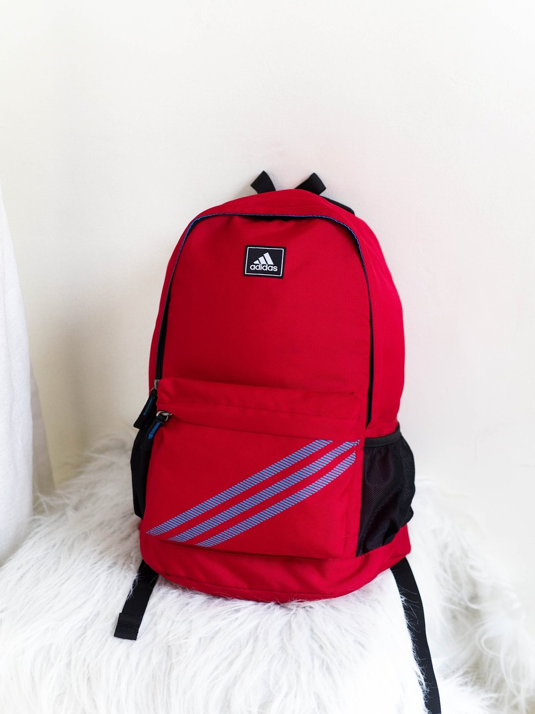 adidas 爱迪达烈焰青涩火红 细织尼龙休闲运动后背包 Vintage bag - 后背包/双肩包 - 聚酯纤维 红色