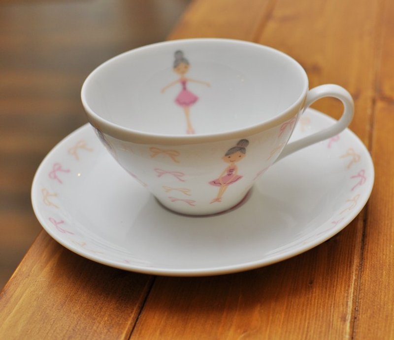 【加藤真治】芭蕾系列 ballerina 轻瓷器骨瓷杯/花茶杯＋杯盘组★粉红芭蕾舞者（礼物推荐） - 咖啡杯/马克杯 - 瓷 粉红色