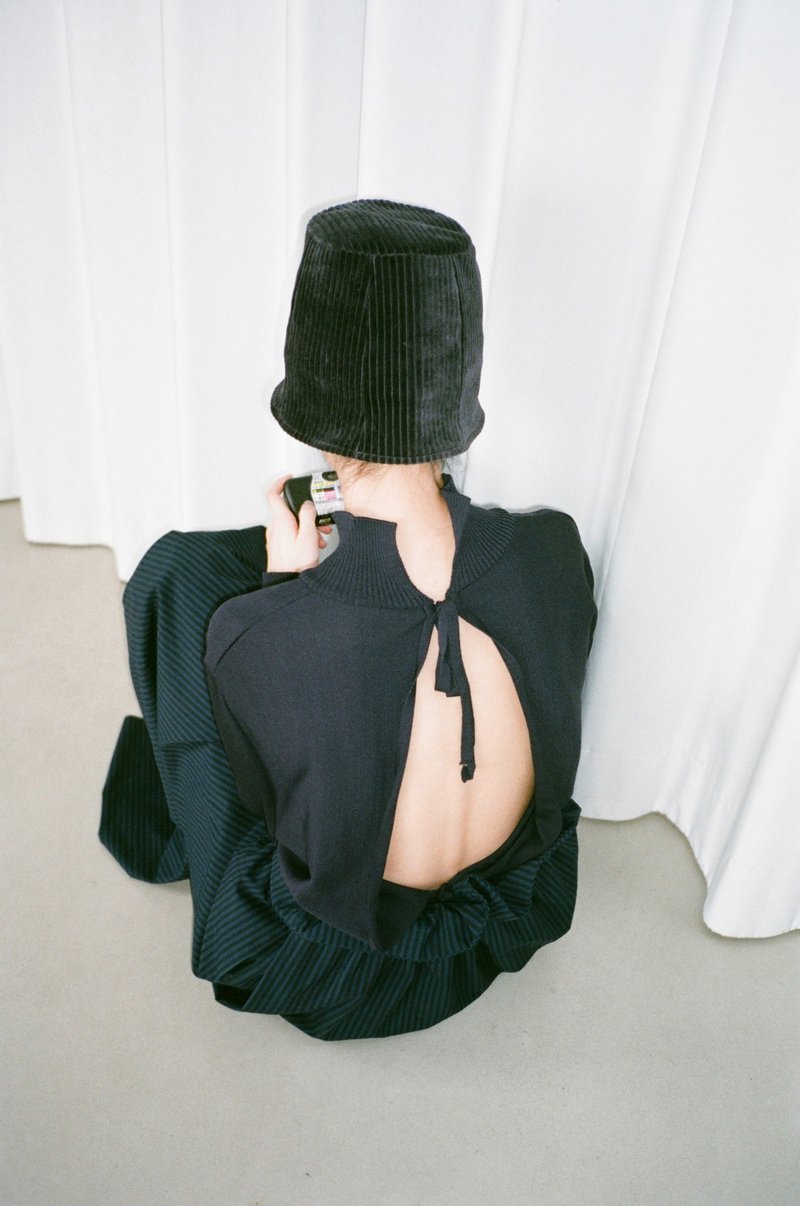 不收边 挺版设计裤裙 - 女装长裤 - 聚酯纤维 蓝色