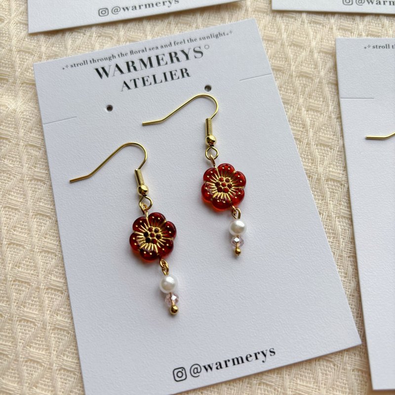flower museum series earrings (red) • 花卉博物馆系列耳环 - 耳环/耳夹 - 压克力 红色