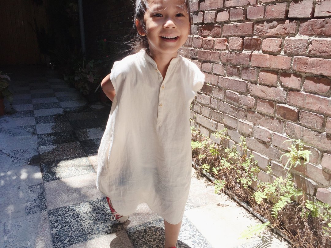 手作童衣 - 原色棉麻立领洋装 / 120cm限定 - 童装礼服/连衣裙 - 棉 白色