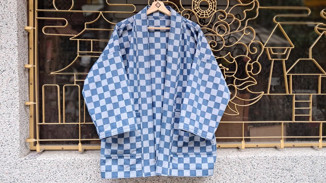 AMIN'S SHINY WORLD 经典丹宁棋盘格纹水洗 KIMONO - 男装外套 - 棉．麻 蓝色