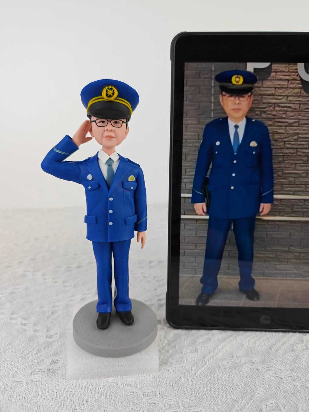 警察 荣休 退休 荣升 荣调 离职 同事 老板 订制化礼物 人偶 公仔 - 玩偶/公仔 - 粘土 多色