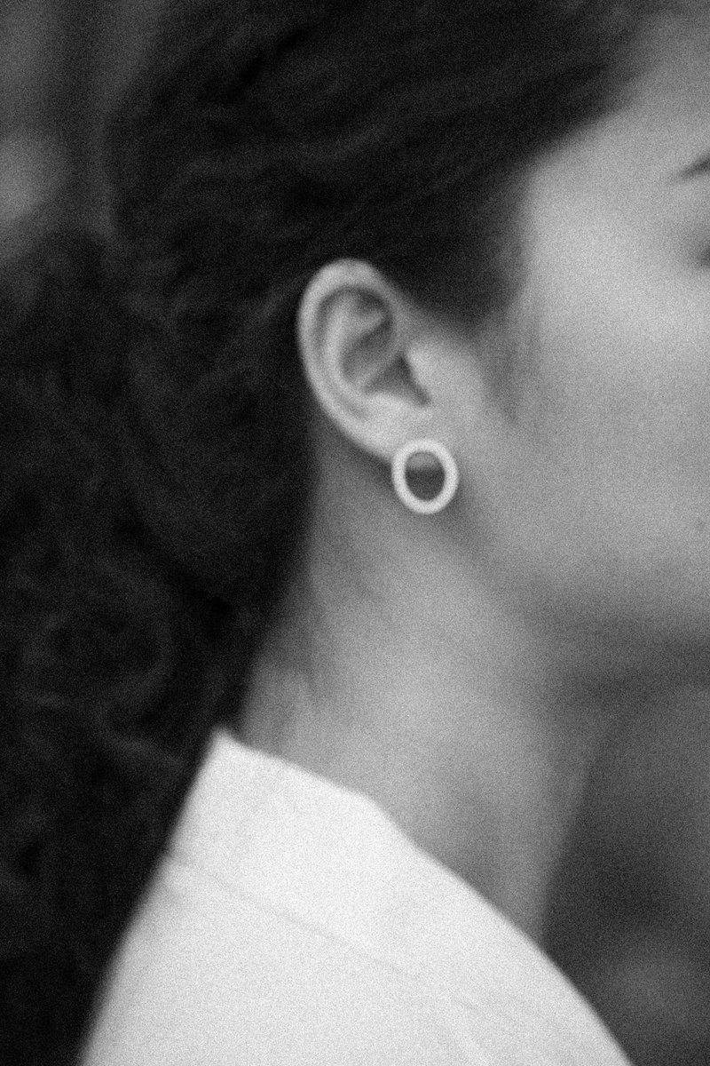 纯银花丝简约线条耳钉 - 耳环/耳夹 - 纯银 银色