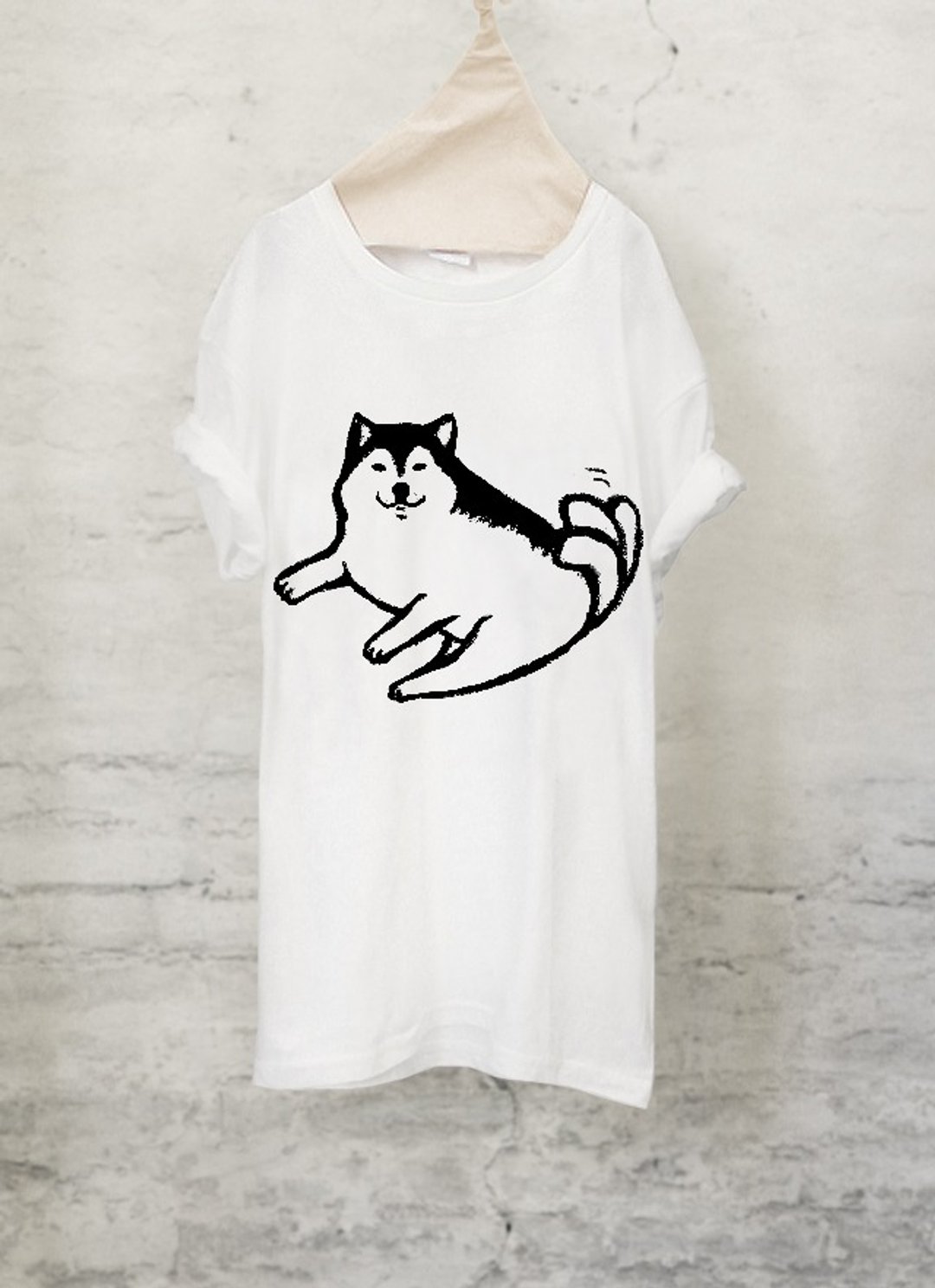 Shiba Inu T-shirt tail pretend Shiba Inu T-shirt (White / Gray) 【DOG】 - 女装 T 恤 - 棉 白色