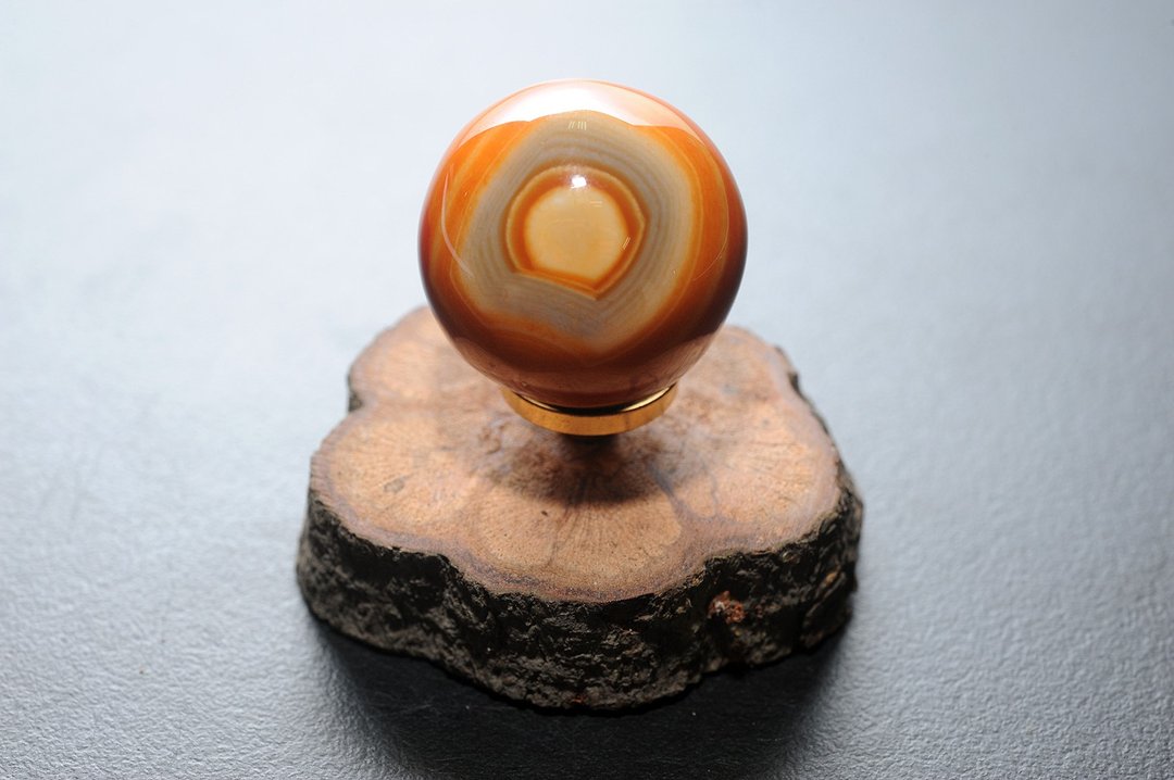 带财眼缠丝玛瑙(Sardonyx) 矿石/水晶/灵修/开运/招财/避邪/血液 - 摆饰 - 水晶 