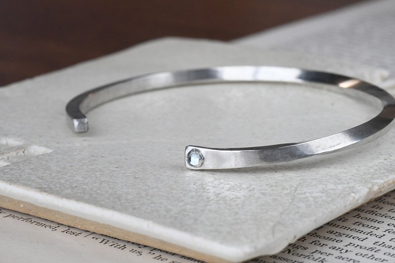 向天空许愿 海蓝宝石 - 手链/手环 - 其他金属 银色