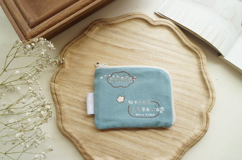 手绘放下手机卡片零钱包  浅蓝 - 皮夹/钱包 - 棉．麻 蓝色