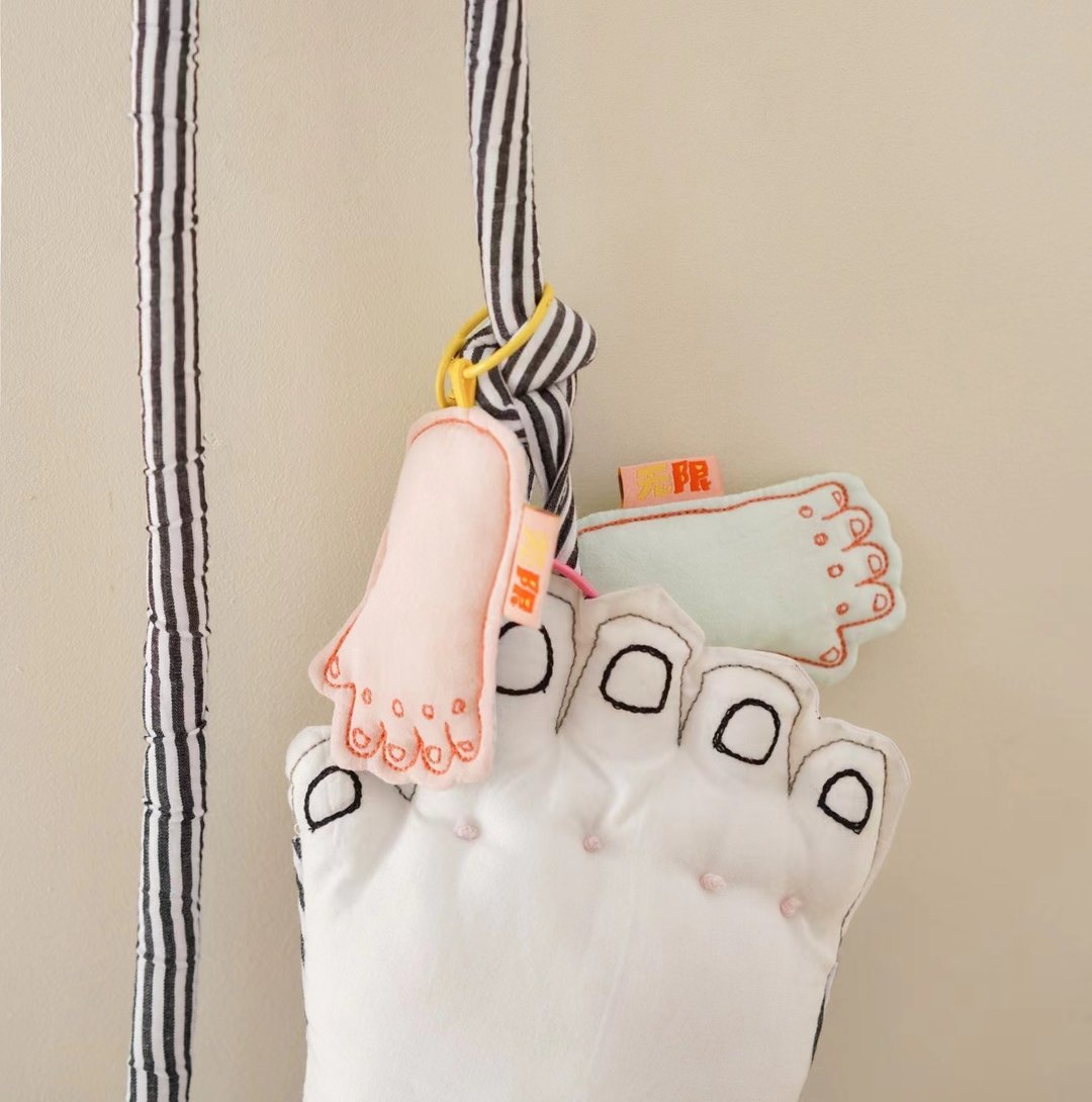 小胖手好朋友 可爱双面钥匙扣 包包挂件 刺绣布艺 - 钥匙链/钥匙包 - 棉 多色