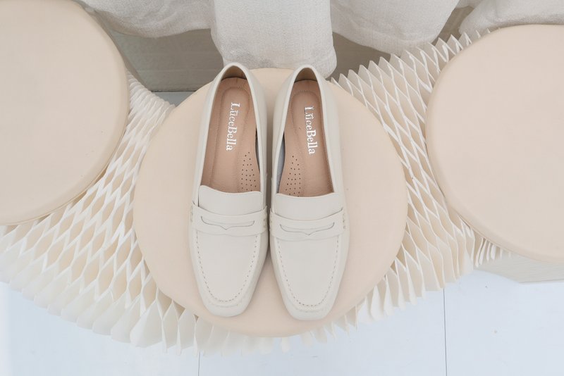 【理性与感性】方楦乐福低跟鞋-白色 - 其他女款皮鞋 - 真皮 白色