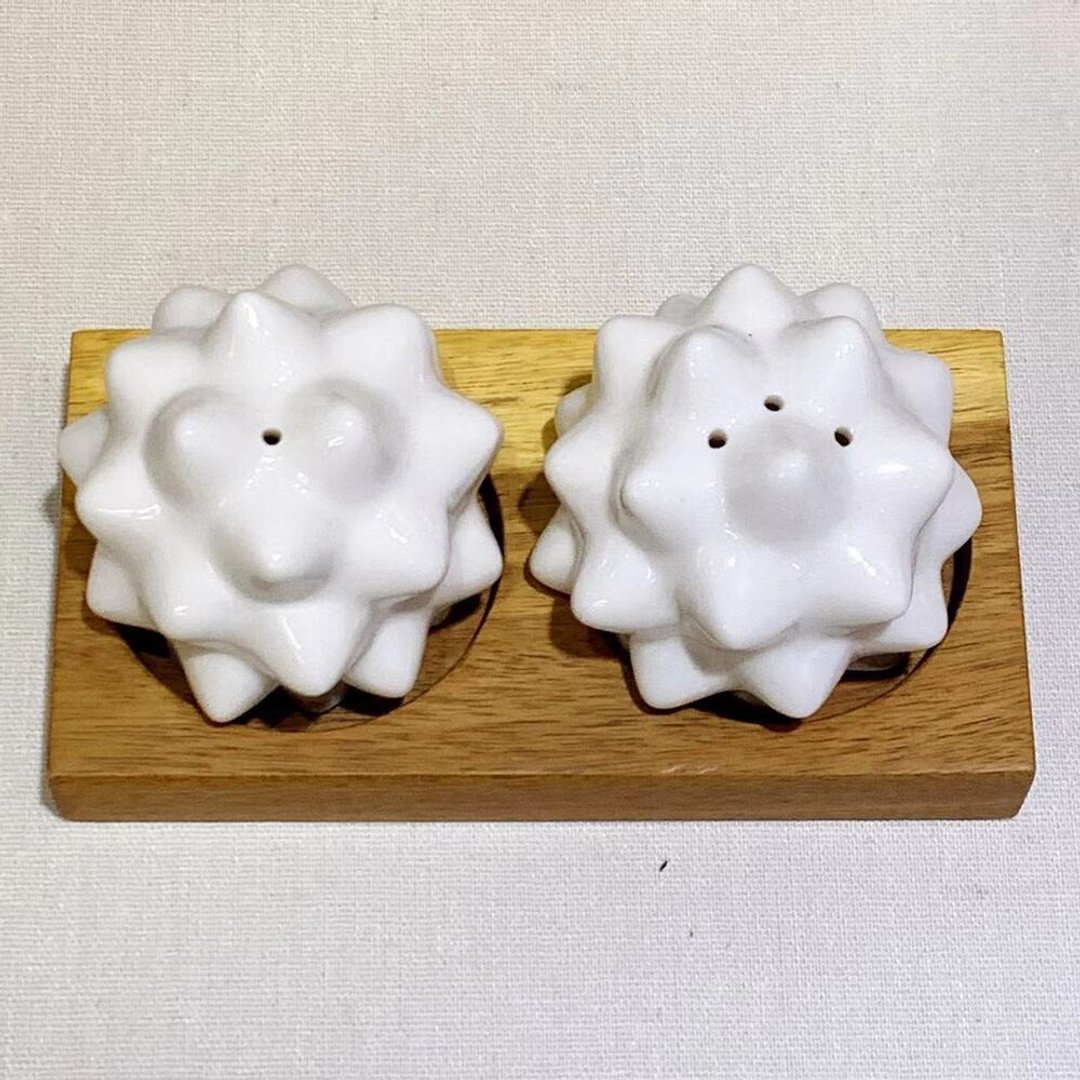 好憩HORCHILL 白瓷刺猬椒盐罐组 - 调味罐/酱料瓶 - 瓷 