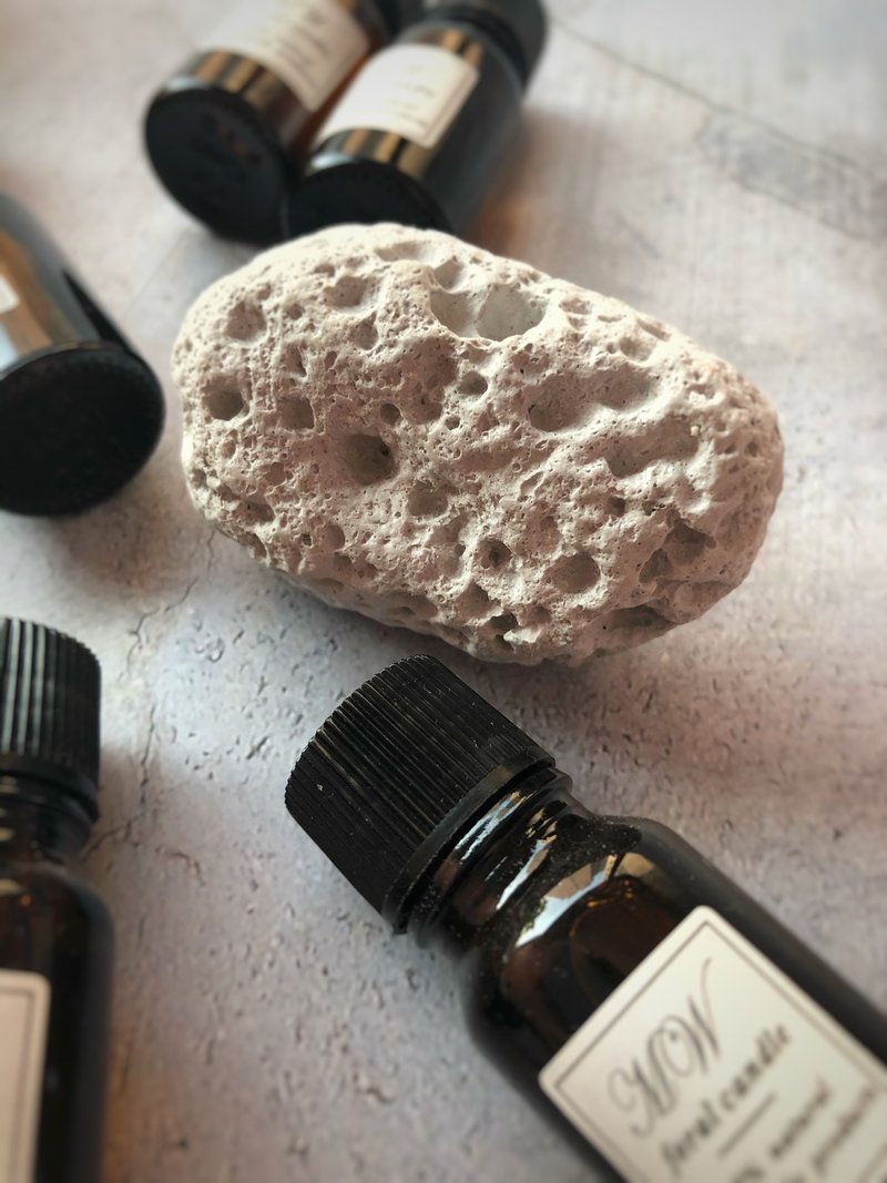 陨石车用扩香石附上5ml香氛 - 香薰/精油/线香 - 精油 粉红色