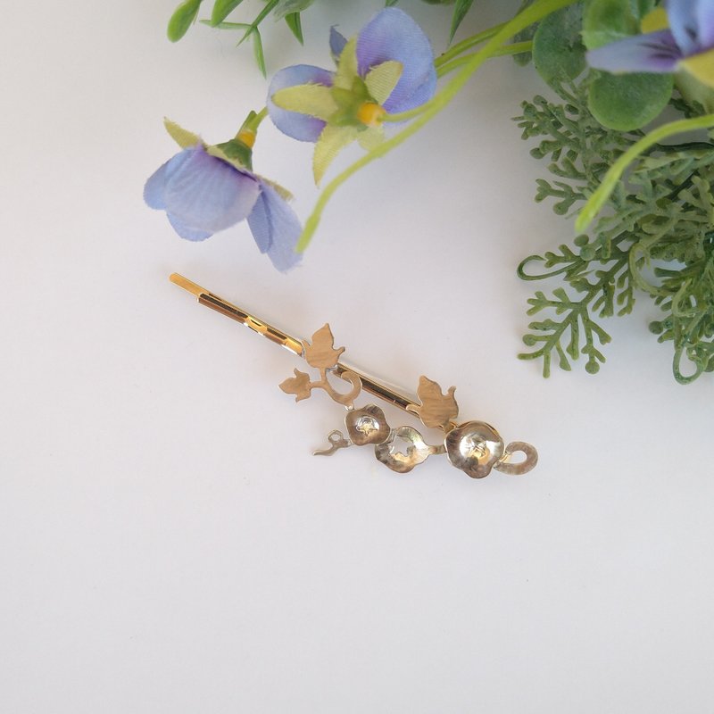 Morning glory hairpin a type or b type - 发饰 - 其他金属 金色