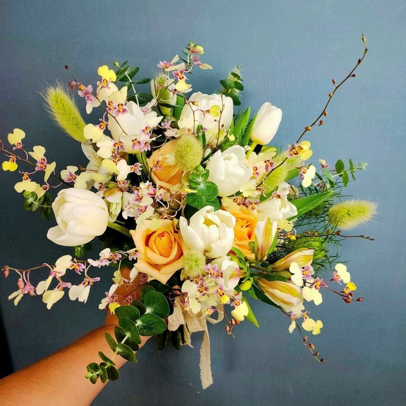 自然风鲜花束 新娘捧花/ 花束 / 可自取  (图片仅供参考依照需求) - 植栽/盆栽 - 植物．花 