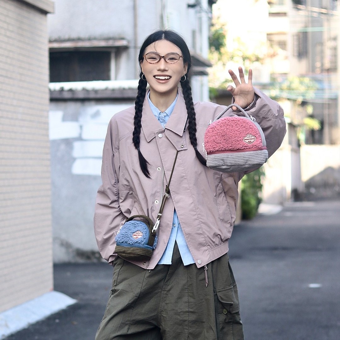 复古女孩系列 冬日毛绒手提包 手拿斜挎包 侧背手拿包  粉色L码 - 侧背包/斜挎包 - 聚酯纤维 粉红色