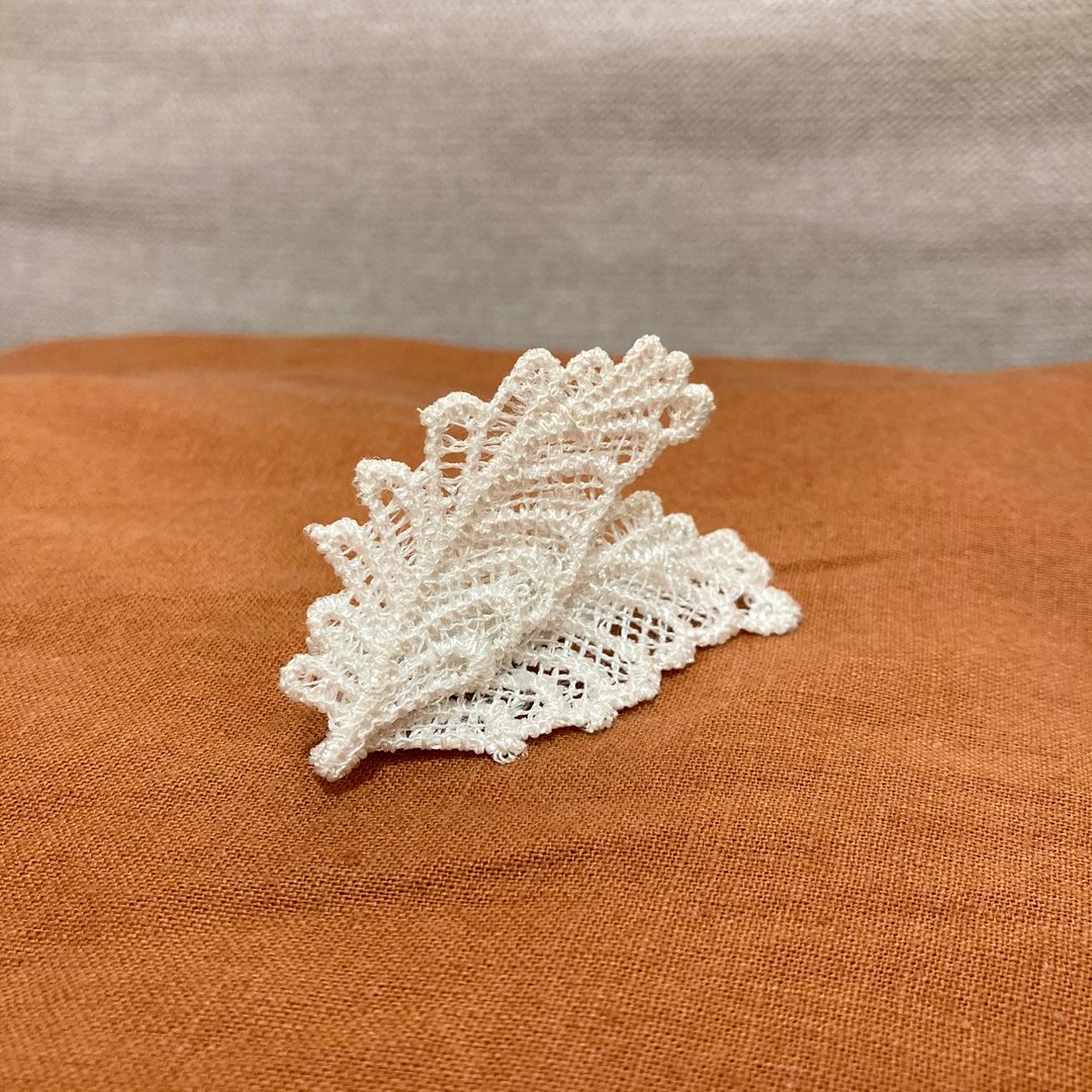 蕾丝羽毛-宝宝发夹 - 婴儿饰品 - 丝．绢 白色
