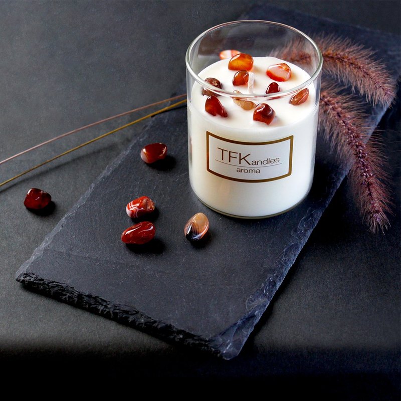 (早春限定)Norwegian Lodge挪威木屋 精油矿石香氛蜡烛M - 蜡烛/烛台 - 蜡 红色