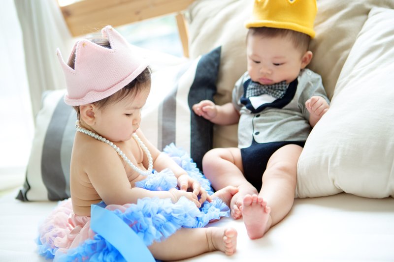 日安朵朵 / 快乐王子皇冠毛线头饰童帽 The Happy Prince - 围嘴/口水巾 - 其他材质 多色