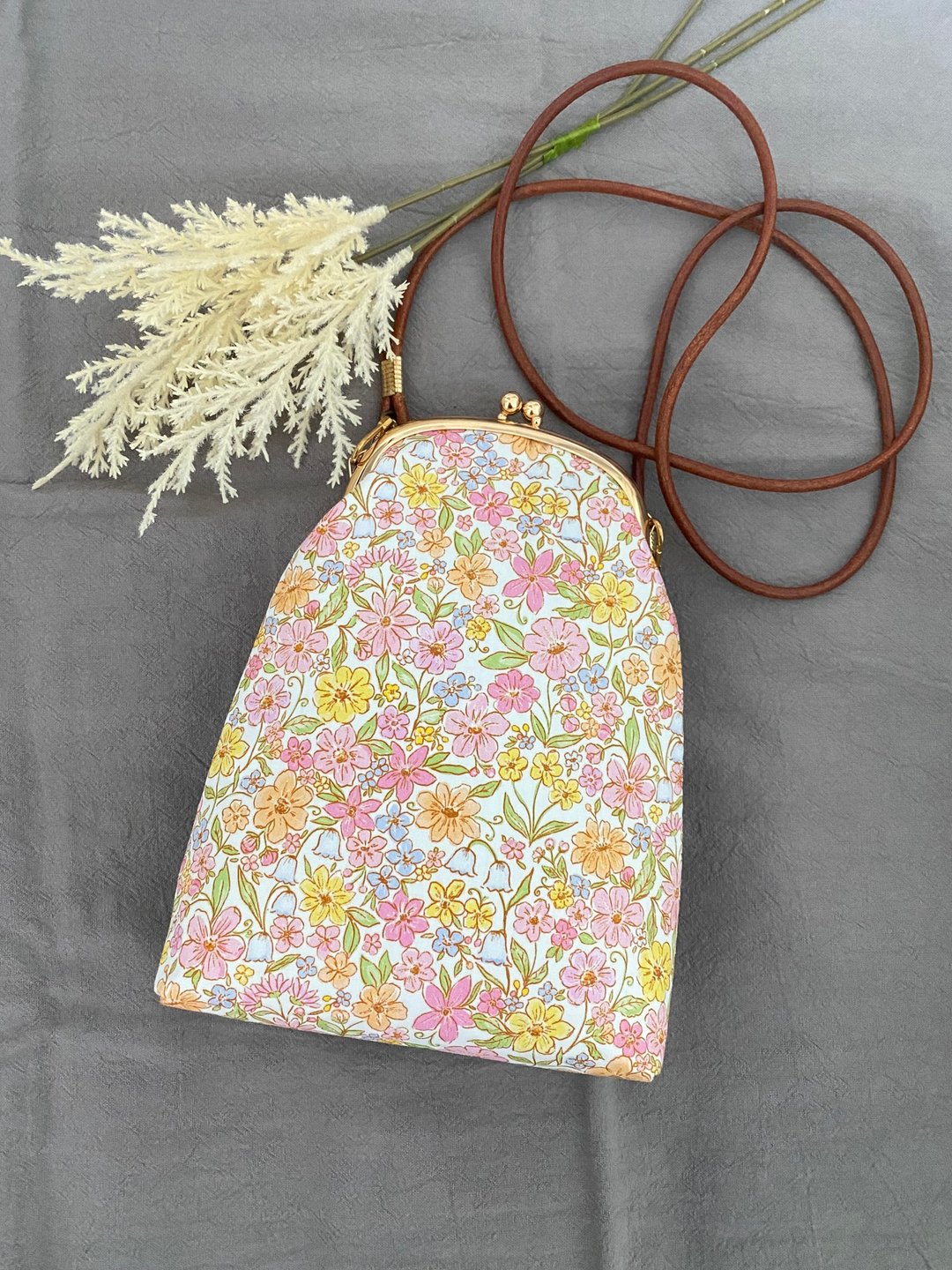 花花手机包/斜背包/口金包 - 侧背包/斜挎包 - 棉 粉红色