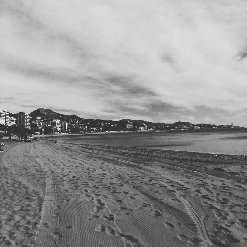 马拉加的海滩│Beach of Málaga│英国冲印│精致裱褙│2025 - 海报/装饰画/版画 - 纸 灰色