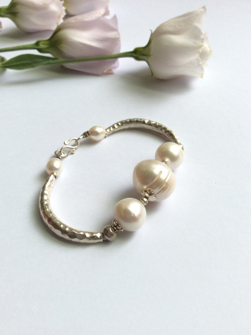 Ops Pearl silver bracelet-大珍珠/纯银/银管/限定/手链 - 手链/手环 - 宝石 银色