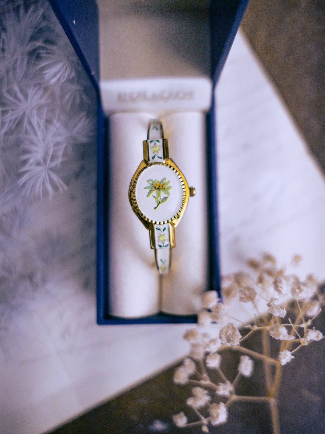 André Mouche 白底雪绒花珐琅翻盖表—欧洲古董首饰 Vintage - 女表 - 其他金属 