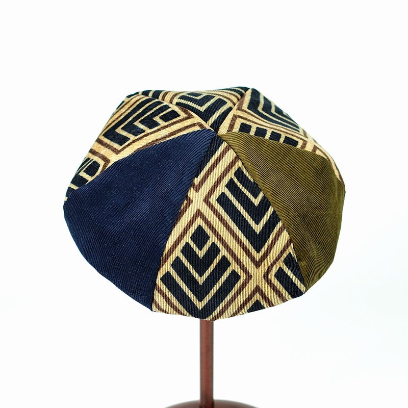 手工 贝蕾帽 贝雷帽 画家帽 中性几何 灯心绒【黑鸢格菱】B-96 - 帽子 - 棉．麻 卡其色