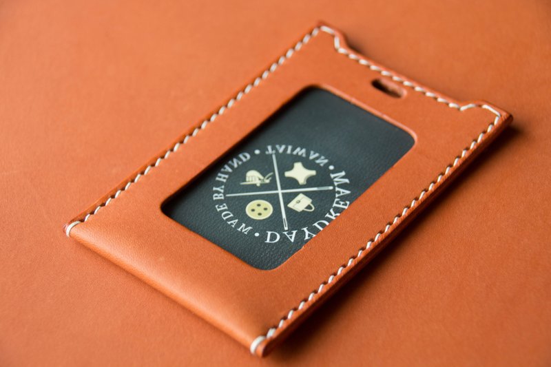 纯手工制作 / 植鞣识别证卡套 / 直式 / 焦糖色 - 证件套/卡套 - 真皮 