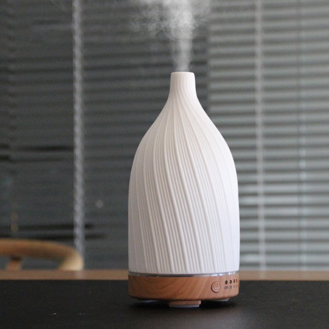 【品菲特PINFIS】经典陶瓷香氛机(赠水性精油3瓶) - 香薰/精油/线香 - 陶 白色