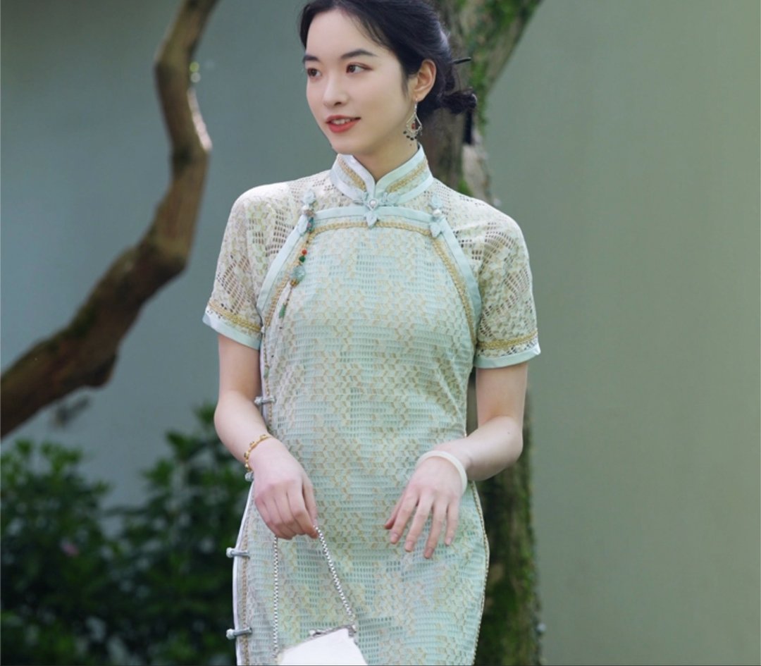 金玉颜 新中式復古 绝美蕾丝古法双襟旗袍 - 旗袍 - 聚酯纤维 绿色