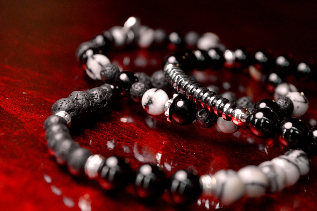 Volcanic Lava Stone Beaded Bracelet with Grey and White Natural Stone - 手链/手环 - 其他材质 黑色