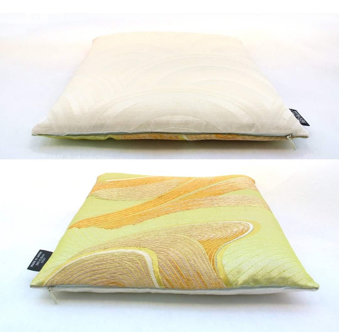 Kimono-Zabuton seat Cushion, Seigaiha pattern of waves in blue ocean XS 30x30cm - 枕头/抱枕 - 丝．绢 多色