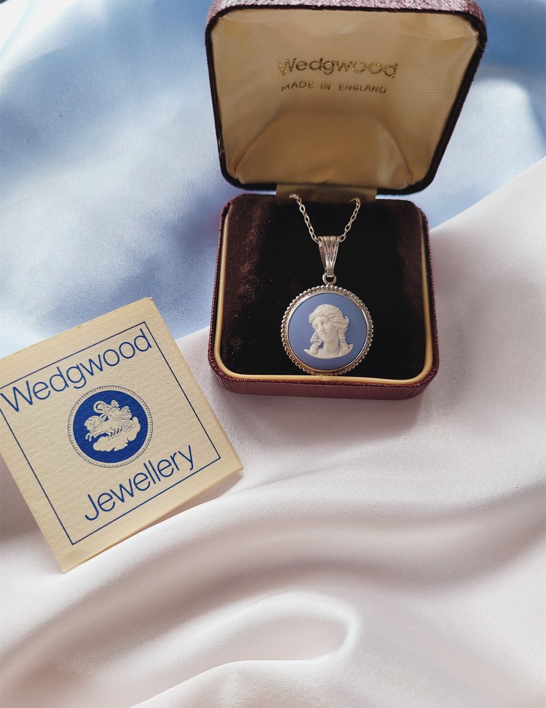 美国西洋古董饰品 / 英国Wedgwood碧玉坠饰/纯银项链/含原盒 - 项链 - 纯银 