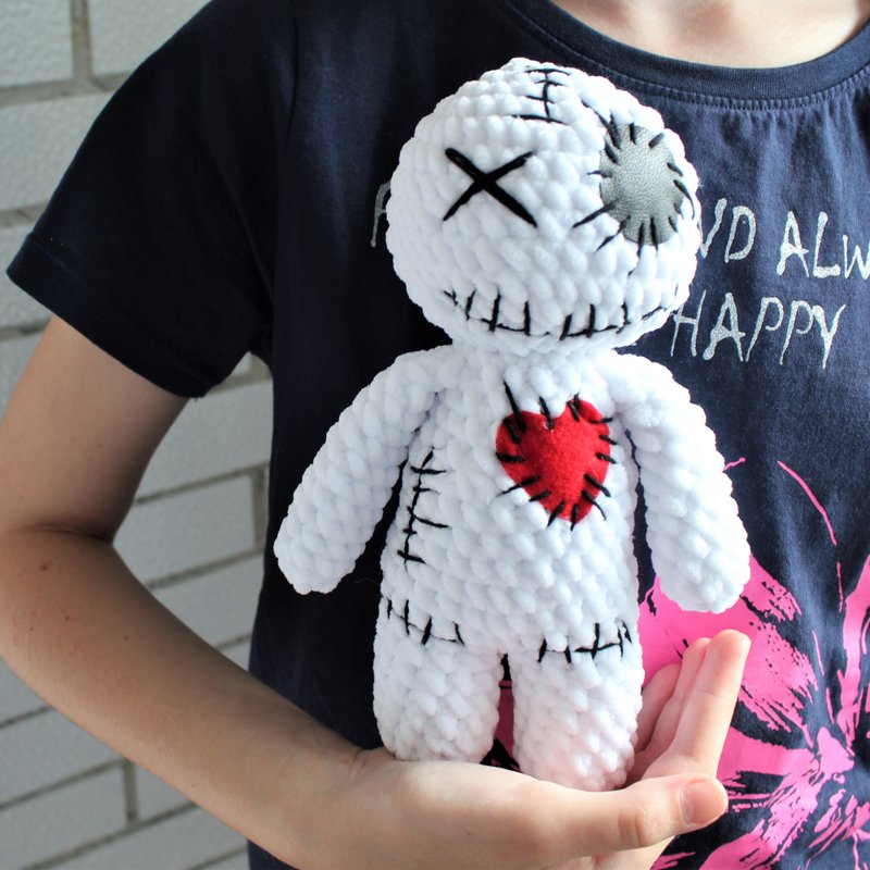 Voodoo doll plush Ugly soft toy White voodoo doll Creepy doll - 玩偶/公仔 - 羊毛 白色