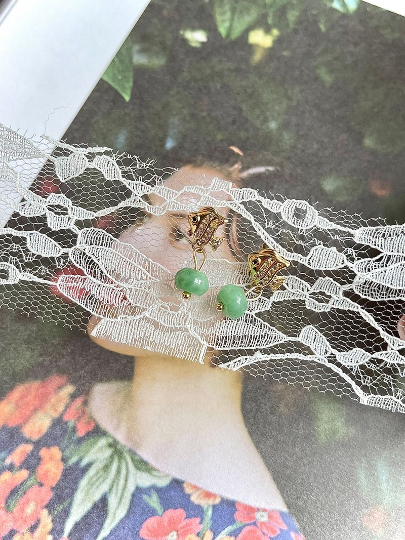 缅甸玉A货翡翠-满绿算盘珠翡翠14k包金耳环 礼物 天然石 定制化 - 耳环/耳夹 - 玉石 金色