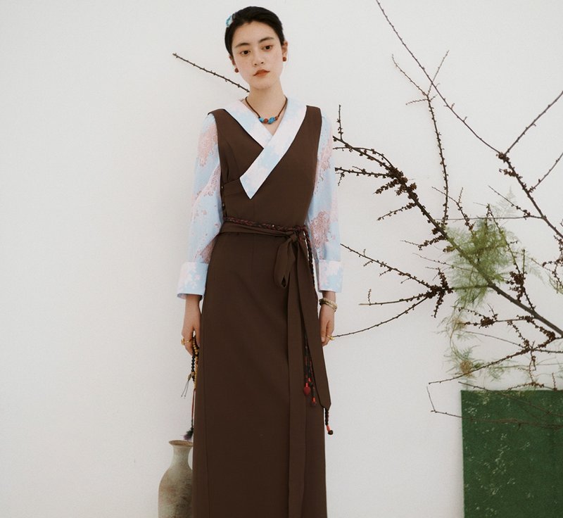 【素褐】 城市游牧风/藏族元素/交领內搭/藏服 - 洋装/连衣裙 - 其他材质 多色